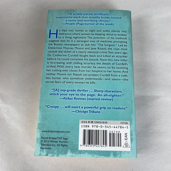 The Surgeon By Tess Gerritsen Mystery Crime Fiction Small Paperback Book - Picture 5 of 9